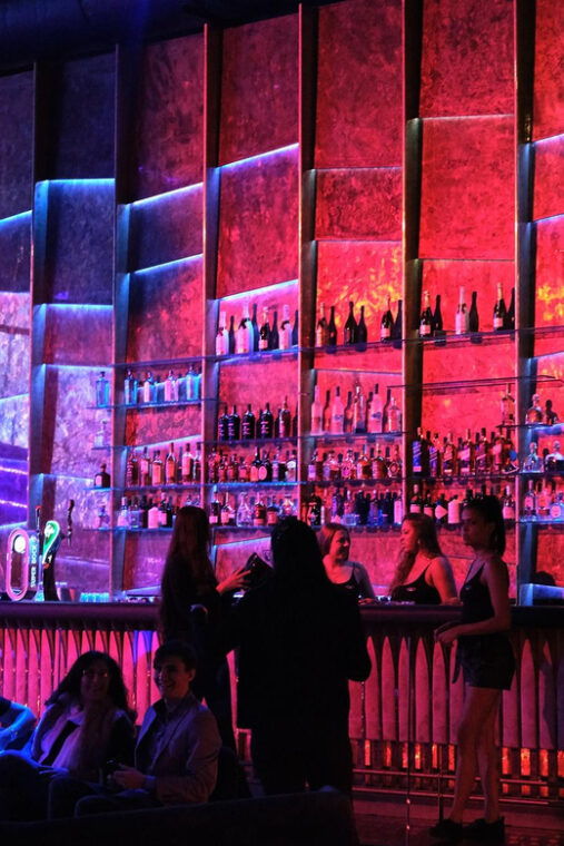 porto-bachelor-party-offer-of-a-glass-of-champagne-or-drink