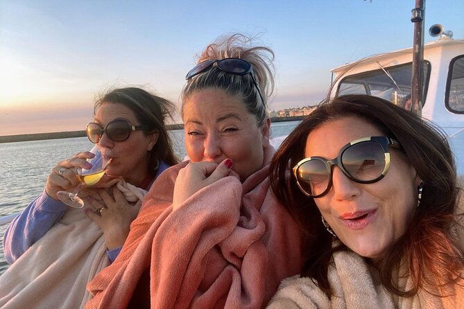 porto-boat-trip-on-douro-river-six-bridges-sunset-opcion