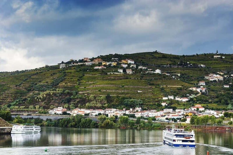 Porto: Bus Ride to Régua and Boat Ride to Porto - A Detailed Look at the Tour