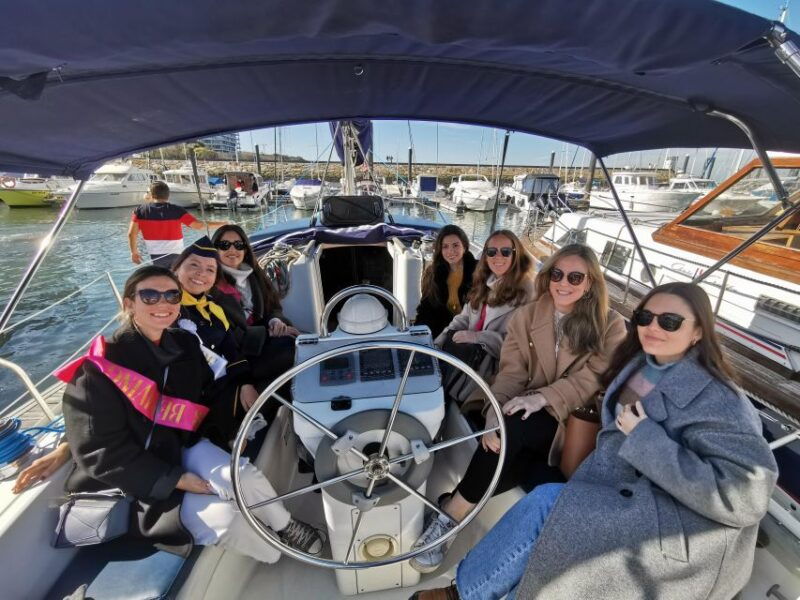 porto-charming-sailboat-bachelor-party-with-drinks