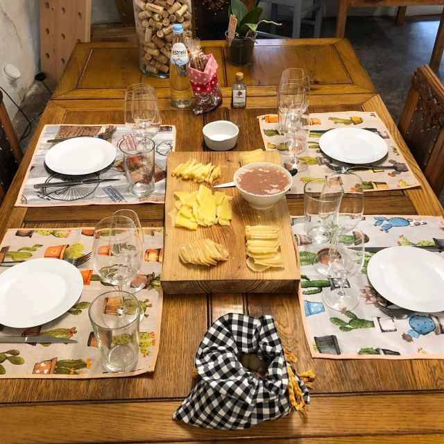 porto-cheese-and-port-wine-tasting-in-a-unique-place