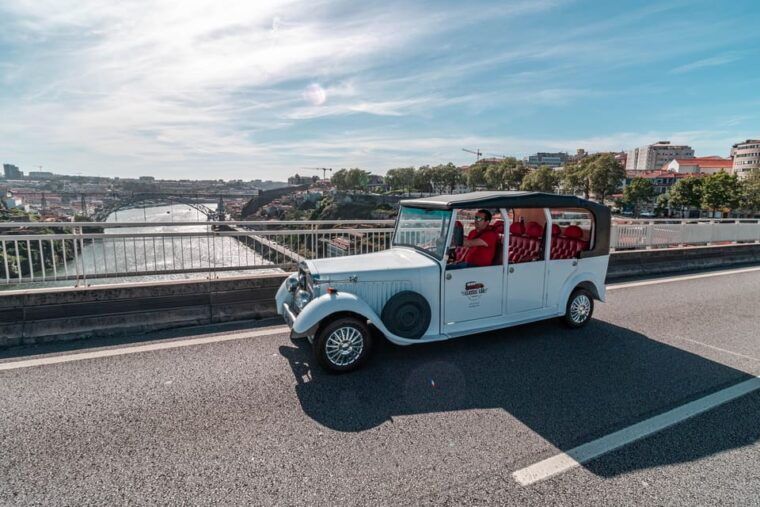 porto-city-center-eco-car-tour-river