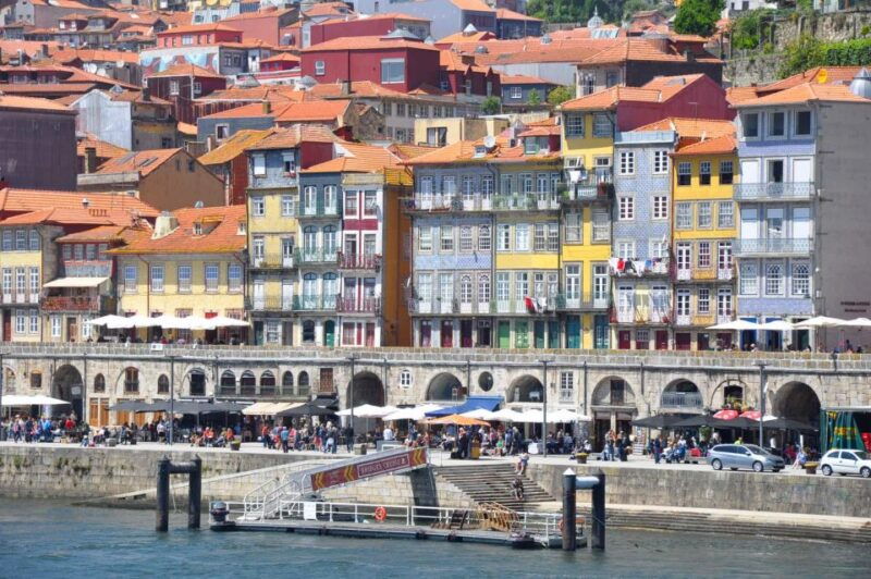 porto-city-highlights-walking-tour-with-tram-tickets
