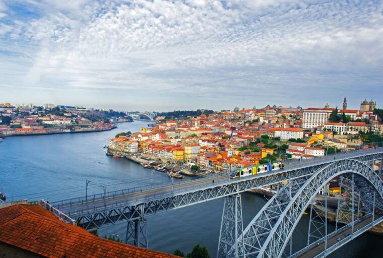porto-city-private-tour-half-day-minivan