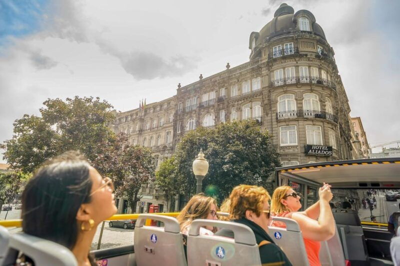 porto-city-sightseeing-hop-on-hop-off-bus-tour