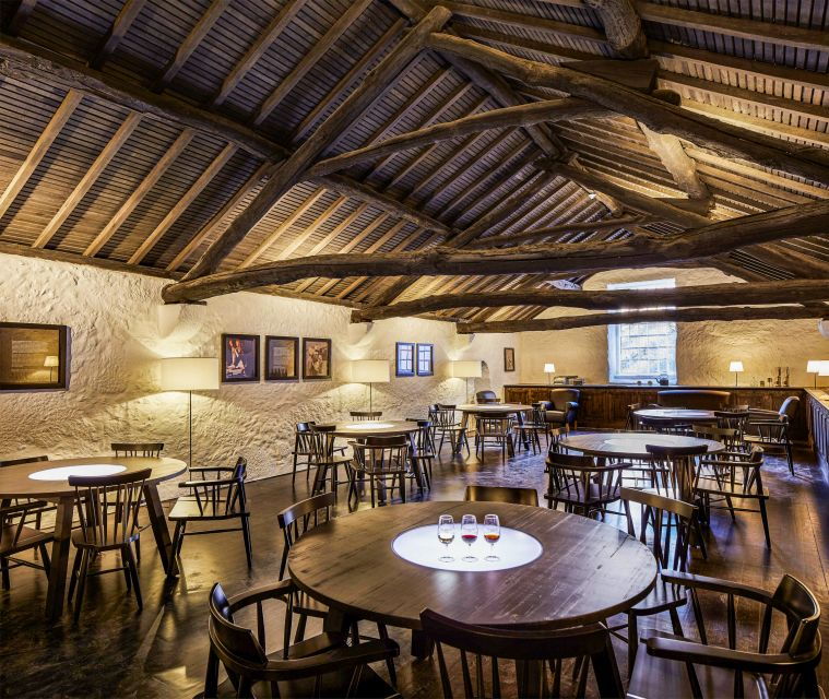 porto-cockburns-port-lodge-tour-and-tasting