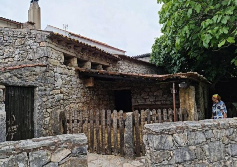 porto-complete-private-tour-to-the-sanctuary-of-fatima