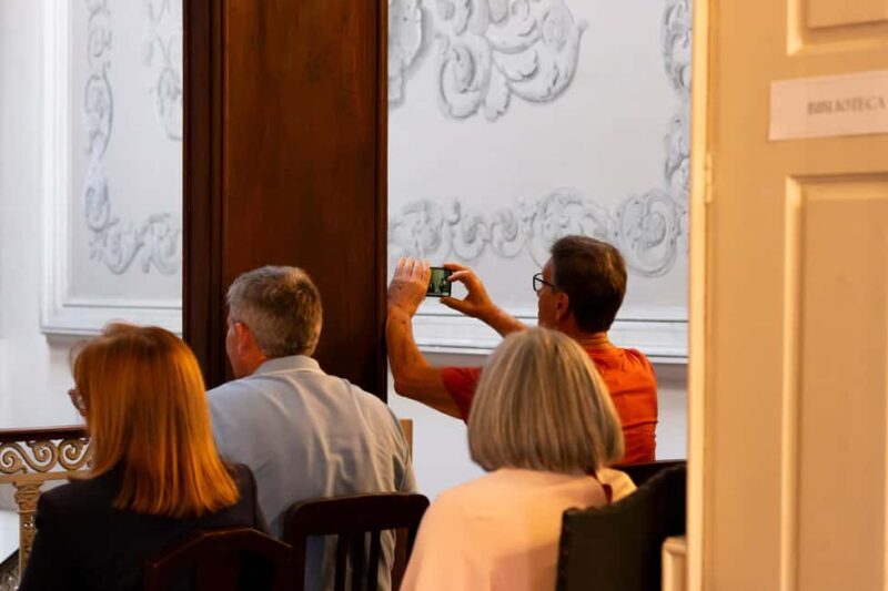 Porto: Concert "Fado de Coimbra" (Students and Serenades) - The Inclusion of Port Wine: A Perfect Touch  