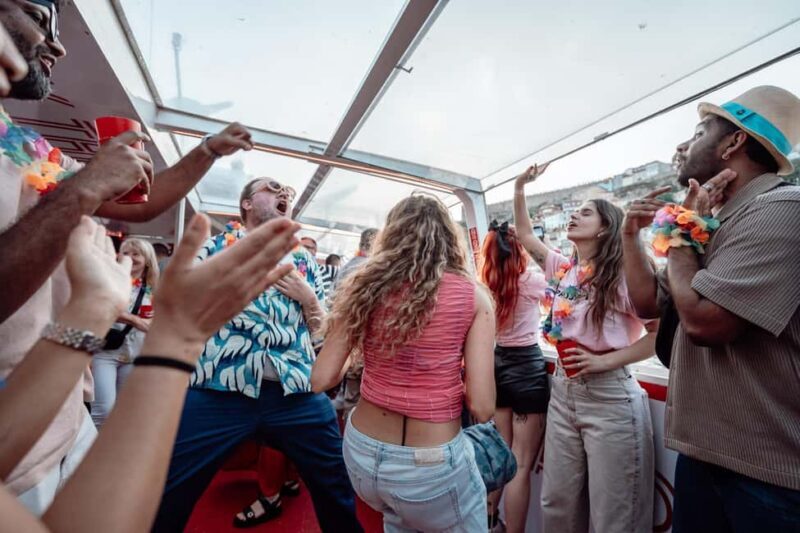 Porto: Crazy Pub Crawl with 8 Drinks, Free Shots, Games +VIP - Is This Experience Worth It?