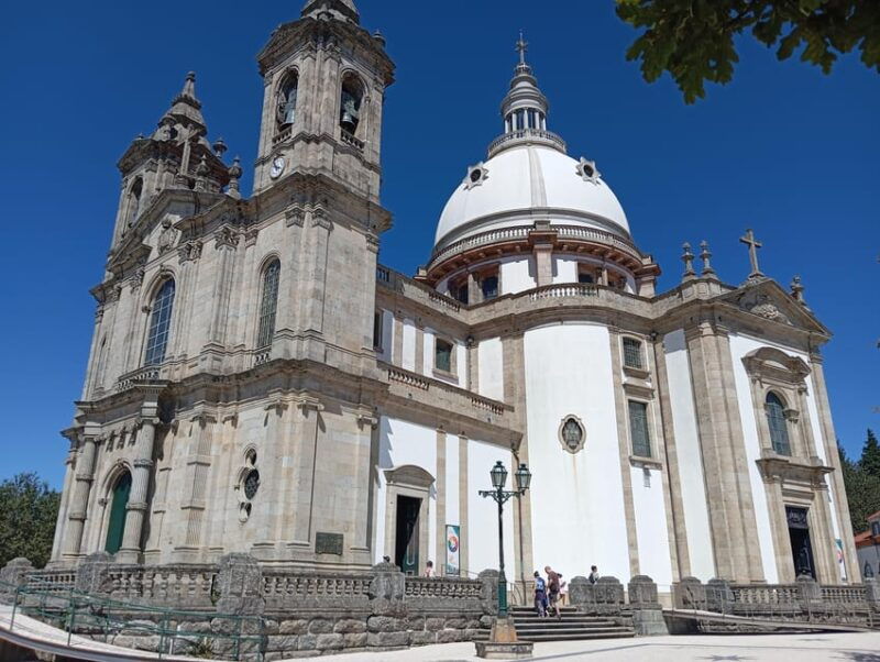 porto-day-trip-to-barcelos-ponte-de-lima-and-braga