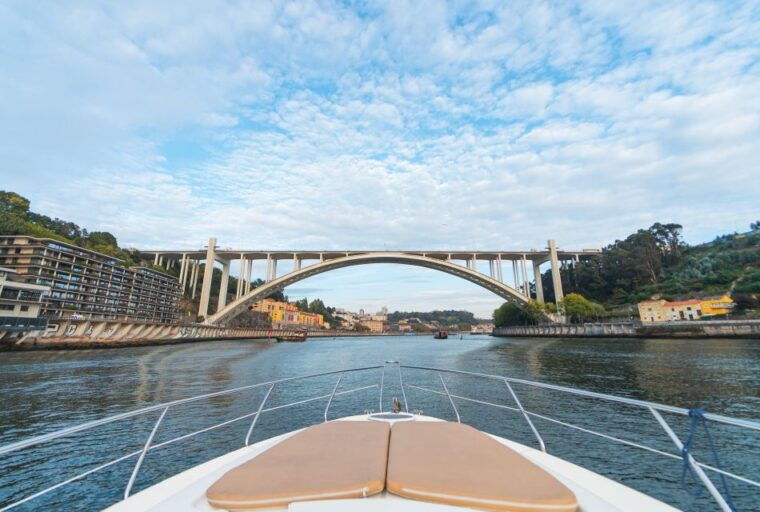 porto-douro-cruise-with-port-wine-and-snacks-2