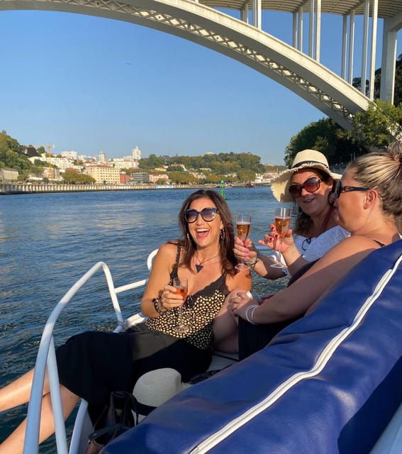 porto-douro-private-cruiser-only-for-you6-bridges-sunset
