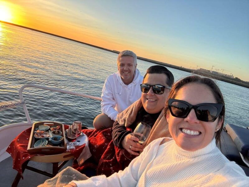 porto-douro-private-cruiser-only-for-you6-bridges-sunset