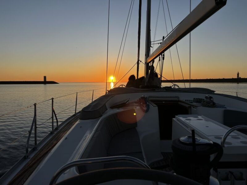 porto-douro-river-cruise-sunny-day-peaceful-sunset