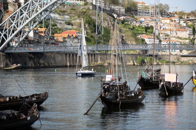 porto-douro-river-cruise-sunny-day-peaceful-sunset