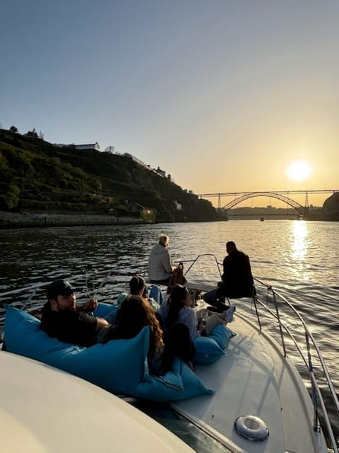 porto-douro-river-cruise-welcome-drink-with-sunset-option