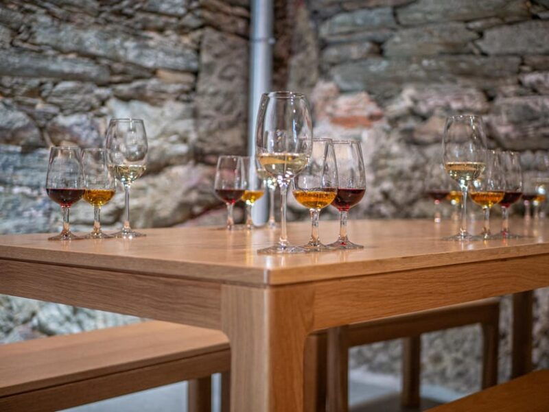 porto-douro-valley-wine-history-tour-with-cruise-lunch