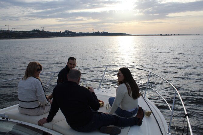 porto-exclusive-yacht-tour-with-local-wines-and-snacks