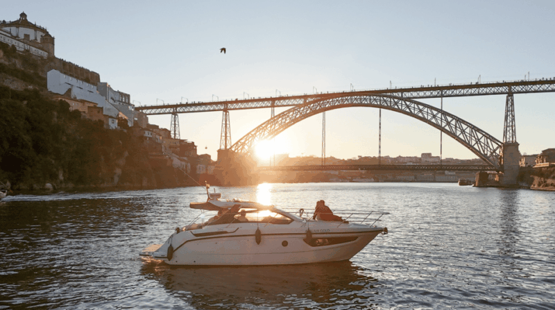 porto-exclusive-yacht-tour-with-local-wines-snacks