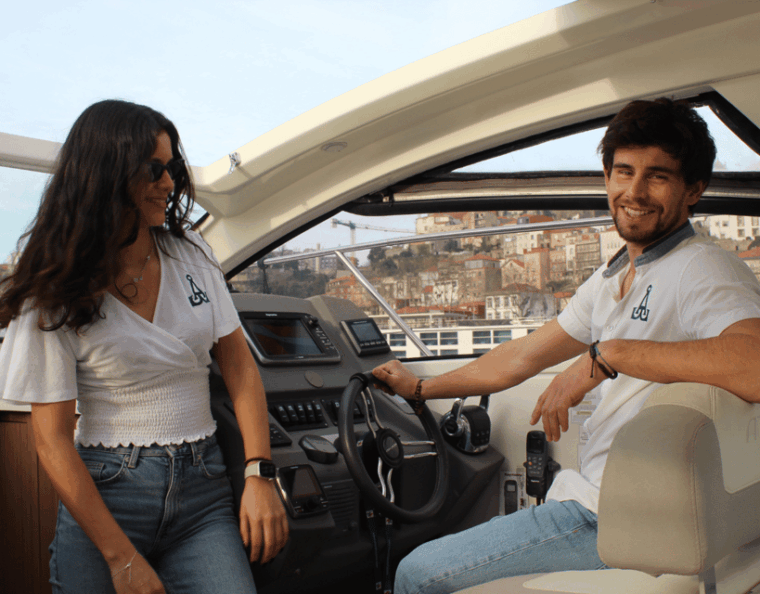 porto-exclusive-yacht-tour-with-local-wines-snacks