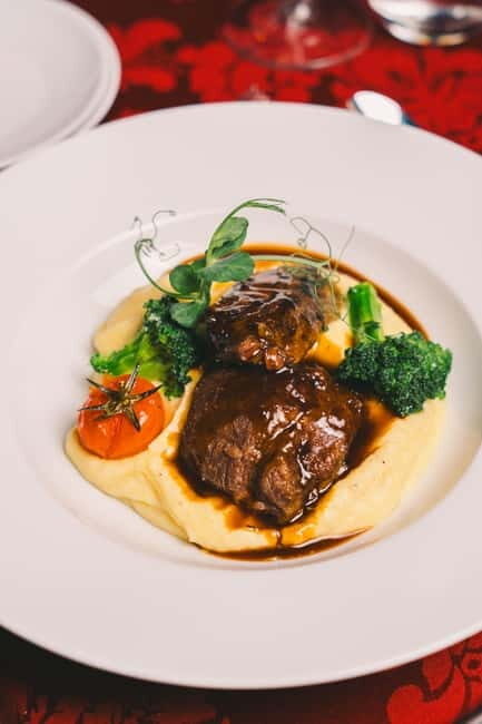 Porto: Fado Show & Dinner: A Night of Fado & Fine Dining - An Evening in Porto’s Lemon Plaza: What to Expect