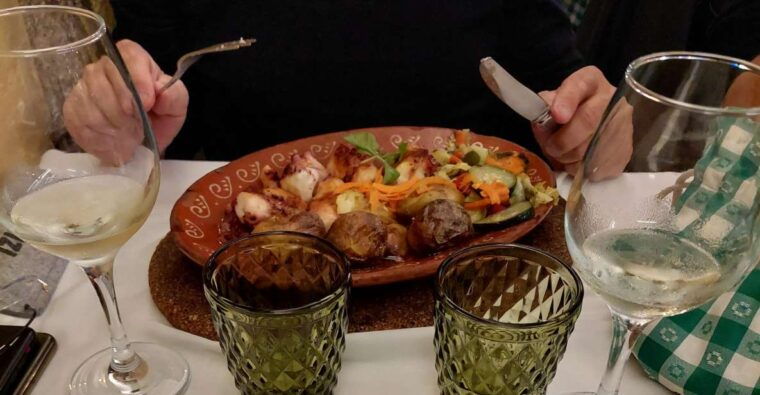 porto-food-tour-full-meal-drinks