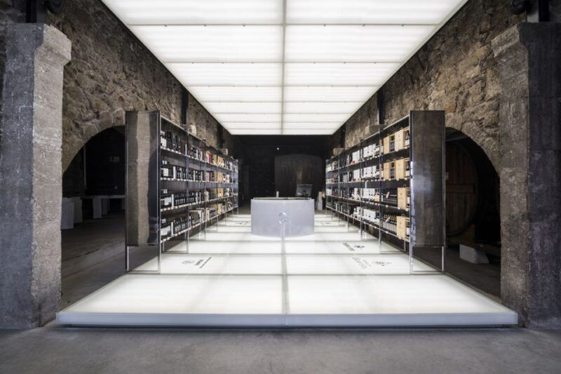 porto-guided-city-walking-tour-port-wine-cellar