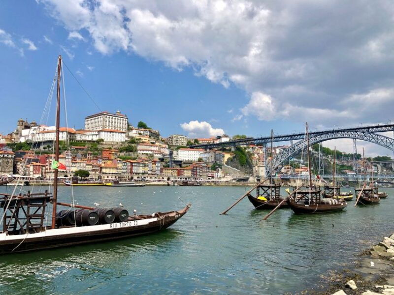 porto-guided-city-walking-tour-port-wine-cellar