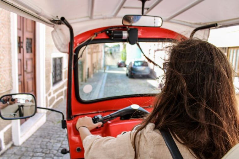 porto-guided-tour-by-tuk-tuk-and-douro-river-cruise