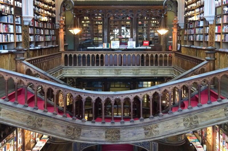 porto-guided-walking-tour-and-lello-bookshop