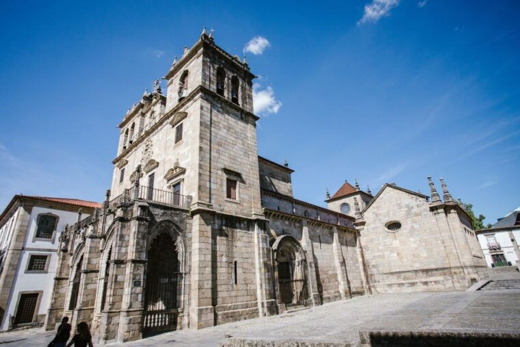 porto-guimaraes-braga-tour-with-entry-tickets-and-lunch