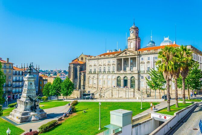 Porto Half-Day Guided Historical Tour with Port Cellar Visit and Tasting - Transportation, Group Size, and Duration