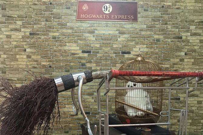 porto-half-day-private-tour-with-tuk-tuk-and-lello-bookstore