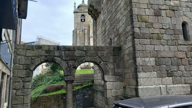porto-historic-center-small-group-walking-tour-cathedral