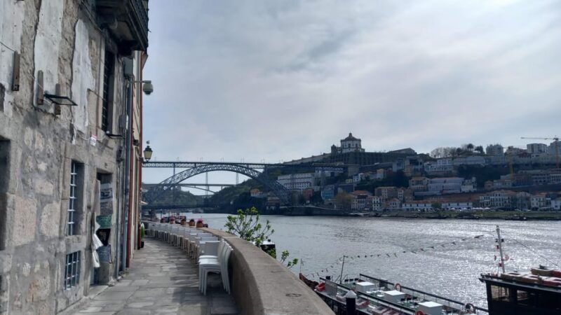 porto-historic-center-small-group-walking-tour-cathedral