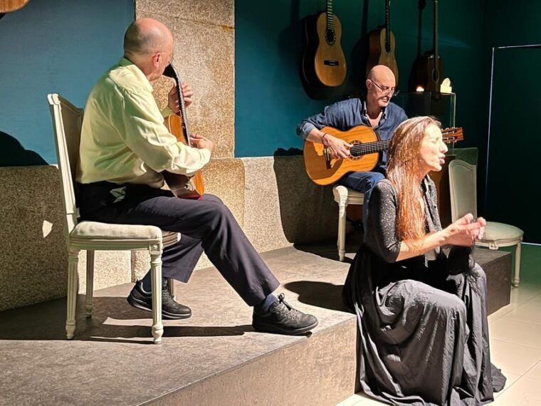 porto-historic-sao-bento-station-fado-show-w-port-wine