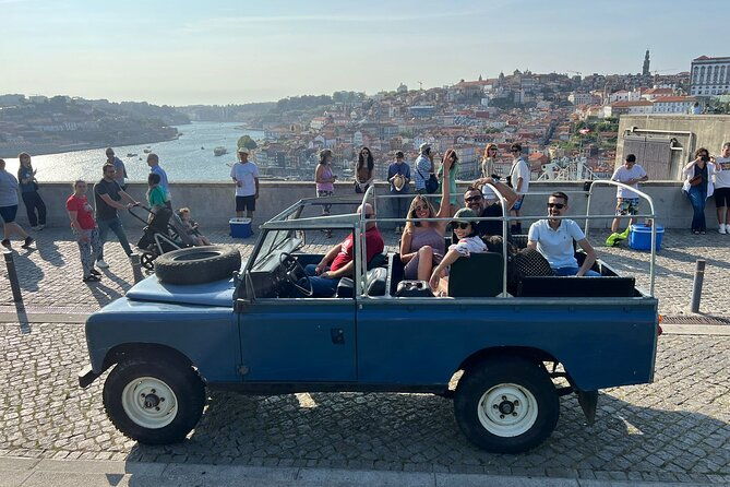 porto-in-classic-land-rover