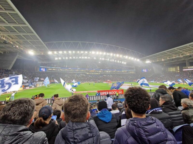 porto-join-a-fc-porto-game-with-a-local-fan