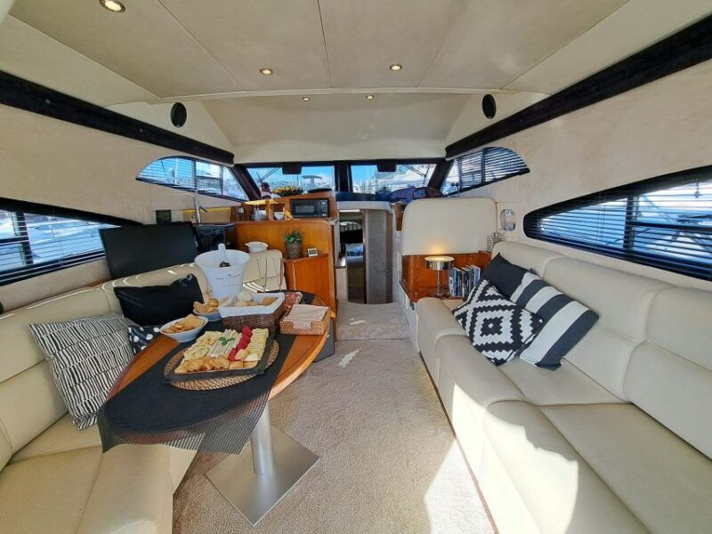 porto-luxury-yacht-tour-of-the-6-bridges-and-douro-estuary