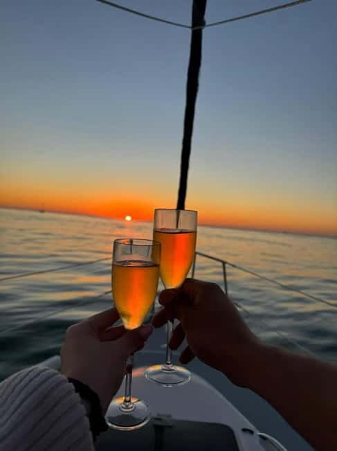 Porto: MagicSunsetOcean, bebidas&petiscos (opção dia) - Setting the Scene: An Overview of the Experience