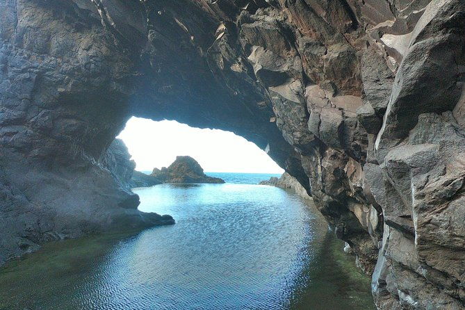 porto-moniz-lava-pools-fanal-forest-and-skywalk-4x4-experience