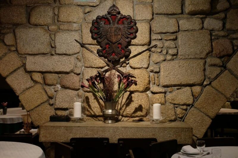 porto-moonlight-walk-fado-dinner