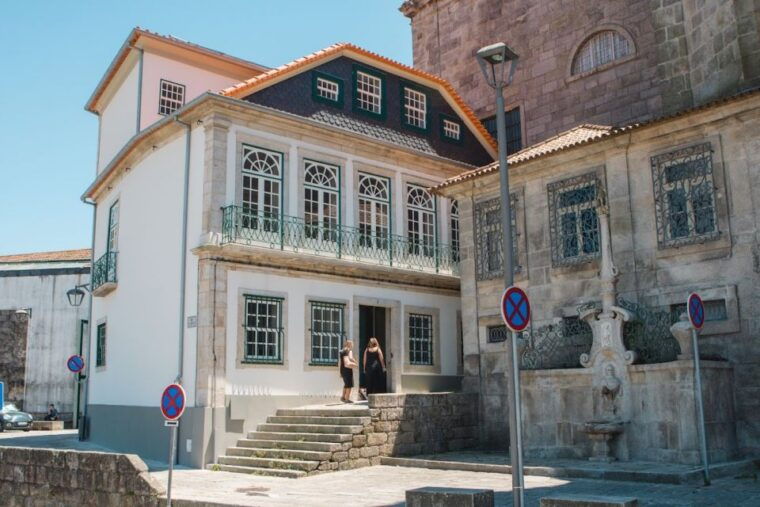 porto-museu-do-vitral-entry-ticket-and-wine-tasting