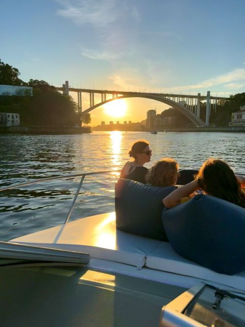 porto-private-boat-tour-6-bridges-river-mouth-sunset
