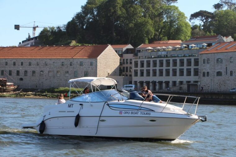 porto-private-boat-tour-6-bridges-river-mouth-sunset