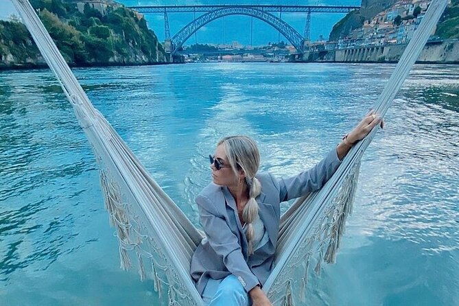 porto-private-classic-boat-on-the-douro-river-1-10px