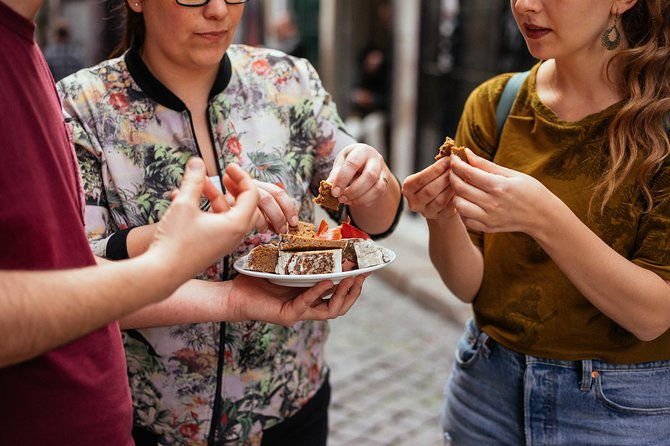 porto-private-food-and-drink-tasting-tour-with-local