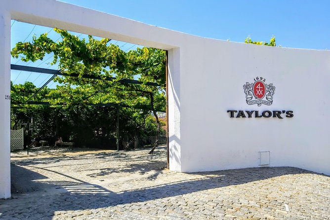 porto-private-luxury-city-tour-from-lisbon