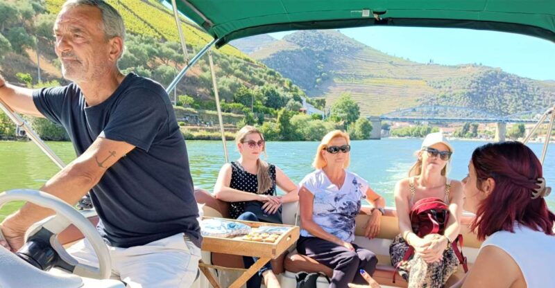 porto-private-tour-douro-valley-winery-secxviii-boat-lunch