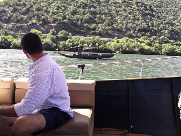 porto-private-tour-douro-valley-winery-secxviii-boat-lunch